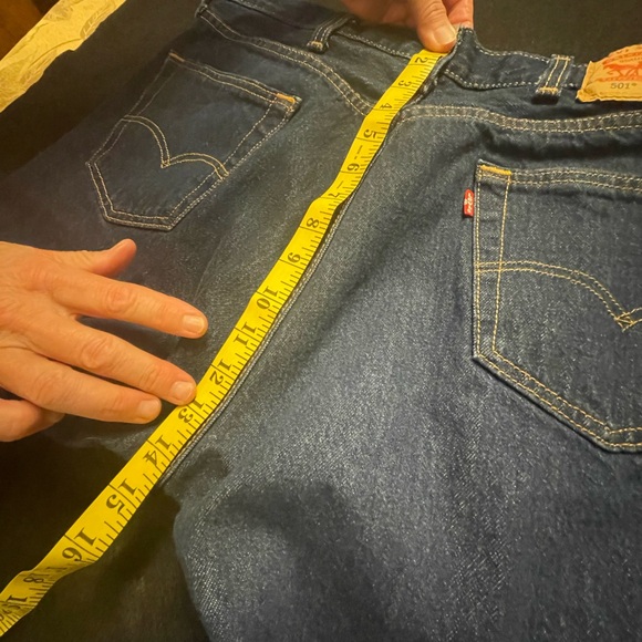 501 Levi Strauss and Company  Jeans. W38 L 32 - Picture 6 of 9